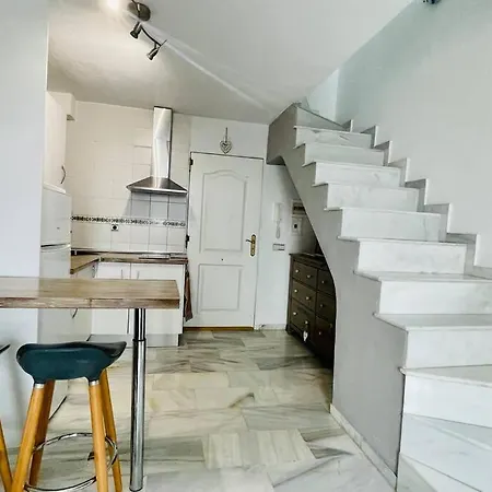 Atico Con Bonita Vista. En Urbanizacion Privada.! Lejlighed Estepona